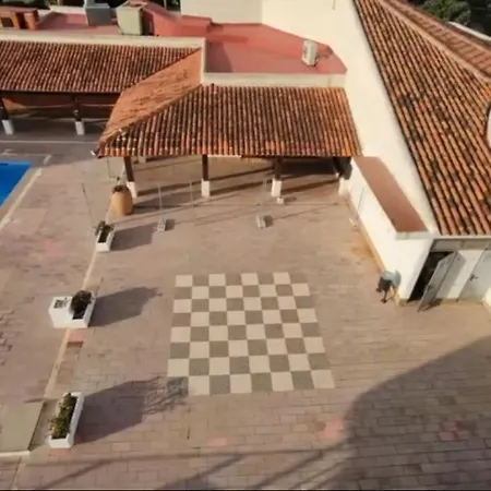 Felicidad Apartment